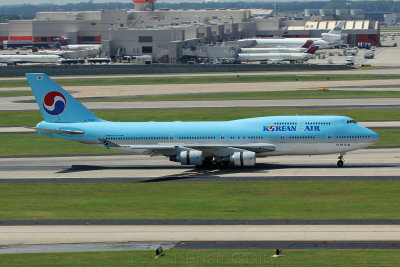 Korean Air Boeing 747-4B5 HL7490