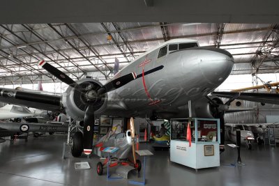 Douglas C-47B Dakota (A65-114) (SAAM_100_2708)