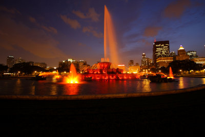 ChicagoIL Buckingham Fountain At Night 6-1-10 902 PM.JPG
