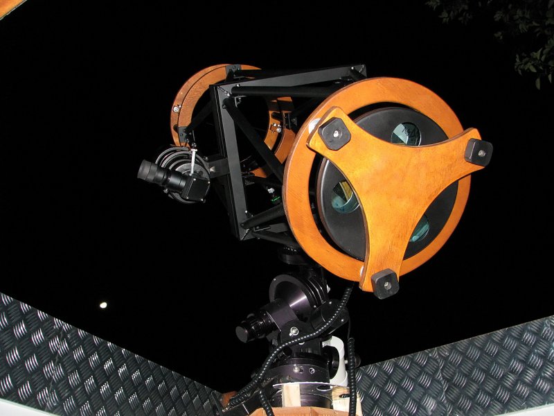 A view of the Moon...