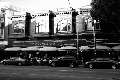 Calzone's B/W