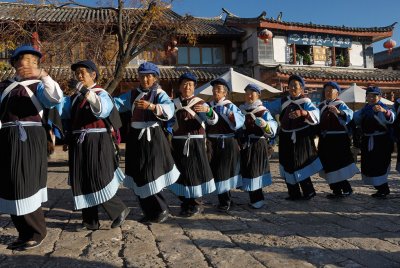 Na Xi Tribe Dance