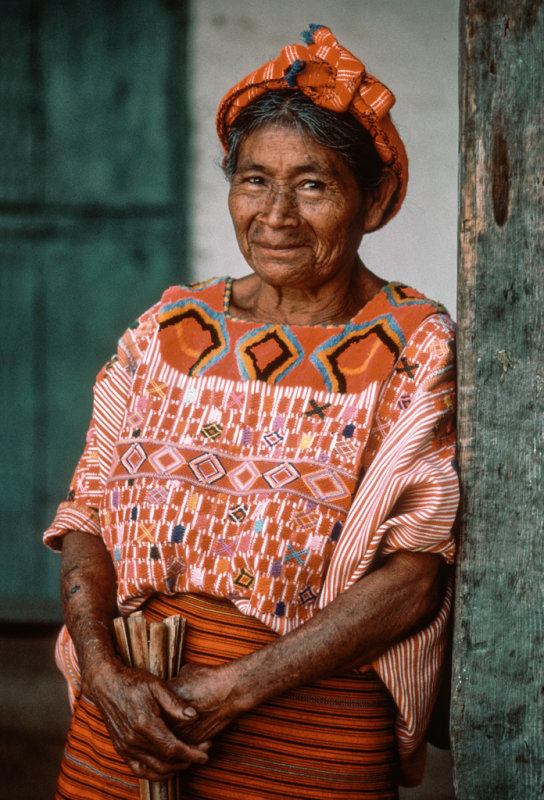 Faviana Maldonar, Age 50