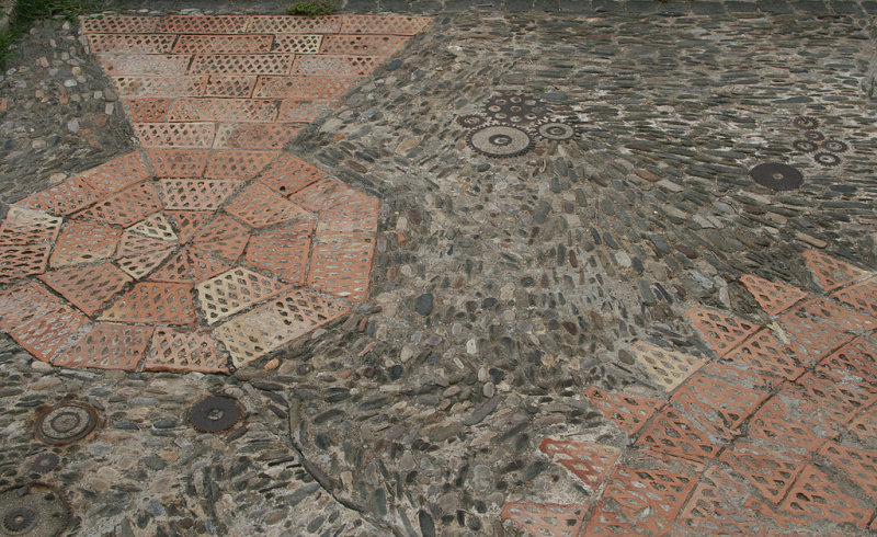 On Montjic