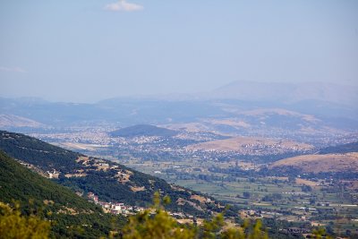 Between Vitsa and Ioannina