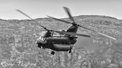 Chinook in BW