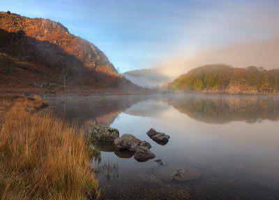 Rising mist over Llyn Dinas.jpg