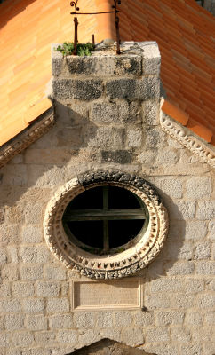 DubrovnicRoofCircleWindow.jpg