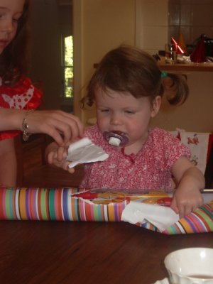 Saskia's 2nd birthday 09.JPG