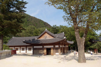 Shinheungsa Temple