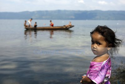 Young girl, Lake Singkarak