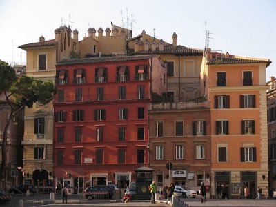 House at the corner of Piazza Del Parlamento