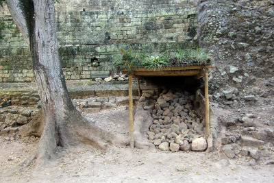 Closed tunnel entrance