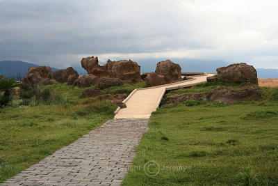 Yehliu Scenic Area (May-Jun 05)