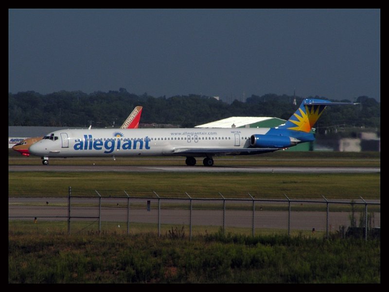 Allegiant Air MD-83 (N871GA)