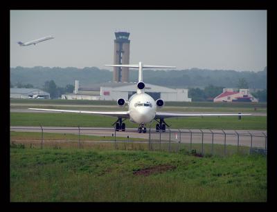 Head on with a CAT B-727