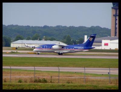 Midwest Connect Fairchild- Dornier 328 (N354SK)