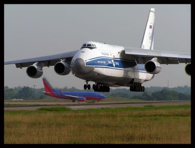 Volga Dnepr Airlines Antonov 124-100 Landing