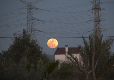 'Super Moon' rises over Alicante