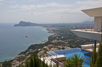 Altea pad with infinity pool