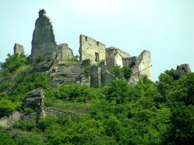 wachau valley- ruins.jpg