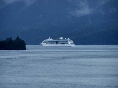 Ship in Straits.jpg