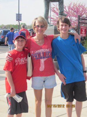 Ian, Mom & Kyle