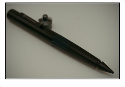 Tactical/survival pen