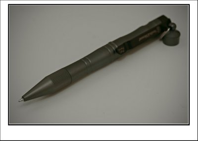 Tactical/survival pen