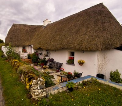 thatched cottage 2.jpg