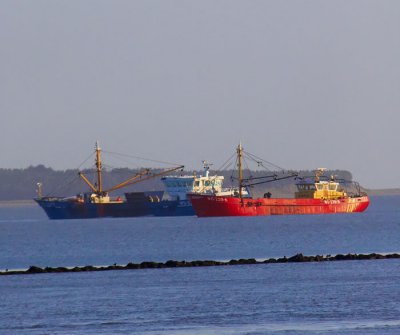 dredgers at Ravens point .jpg