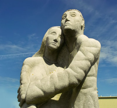memorial statue kilmore .jpg