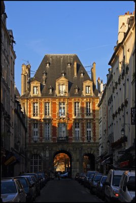 Les Vosgues Square Entry