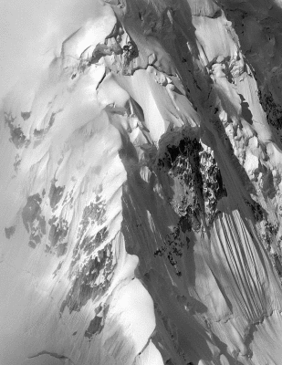 Snow-covered ridge - Denali NP