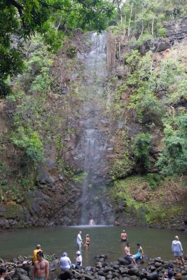 c3722 The Uluwehi Falls