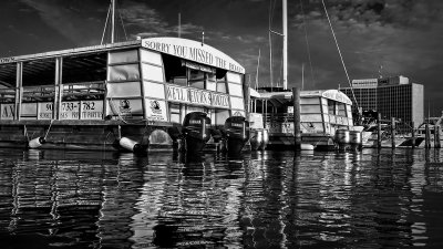 River Taxis in B/W