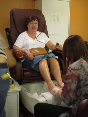 Ellen's first pedicure