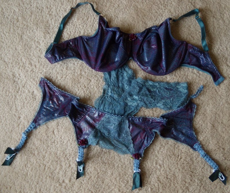 Plum/Turquoise Lingerie Set