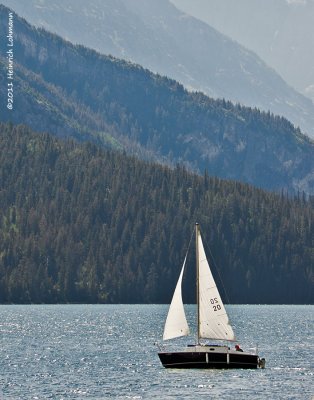 K5E0435-Waterton Lake.jpg