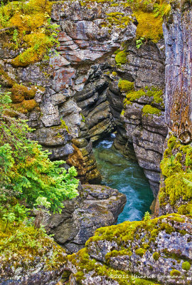 K5E3365-Maligne Canyon.jpg