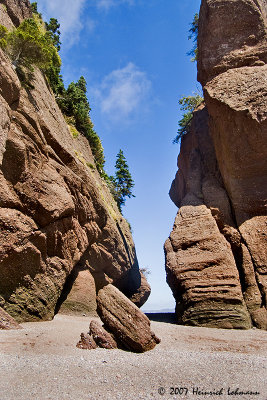 P7012-Hopewell Rocks.jpg