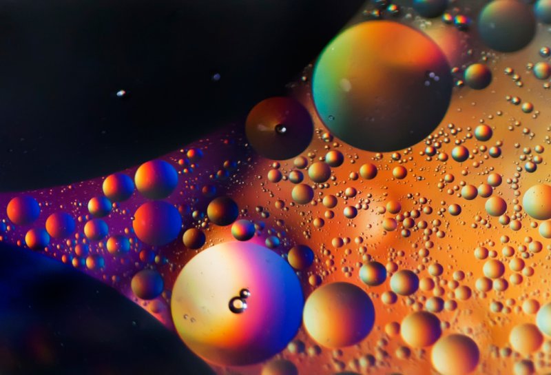 Oil and Water Bubbles<br><h4>*Merit*</h4> 