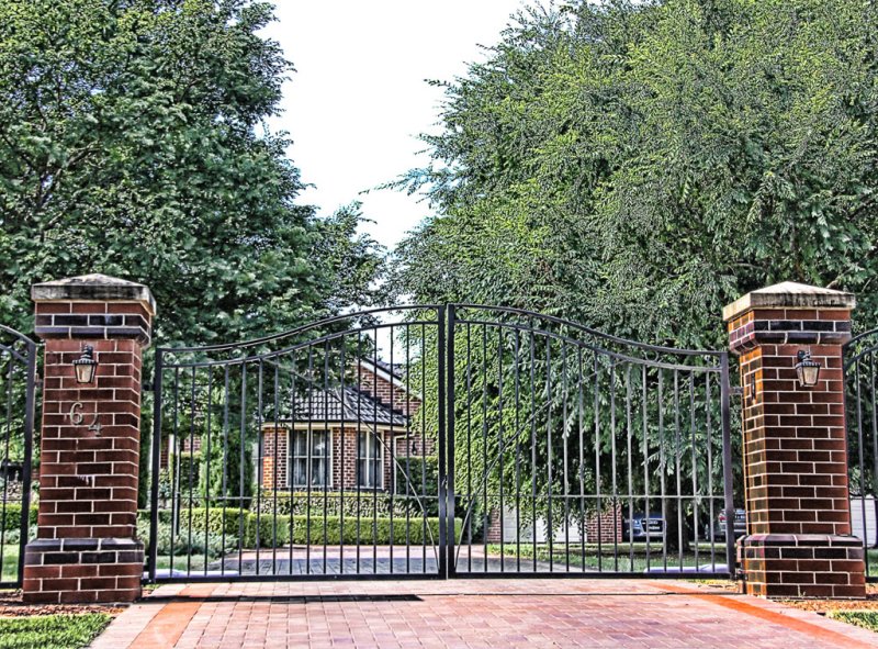 House Behind the Gate