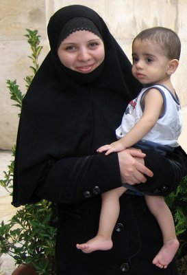Syrian Mother & Child*Credit*