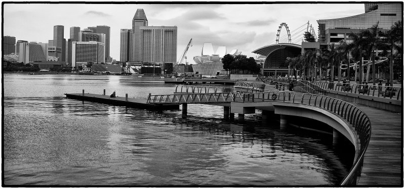 Marina Bay promenade