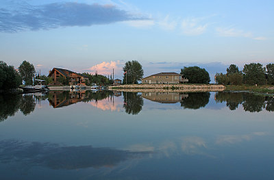 House on the lake, Gimli