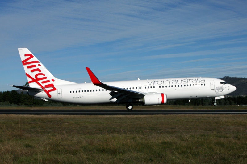 VIRGIN AUSTRALIA BOEING 737 800 HBA RF IMG_5485.jpg