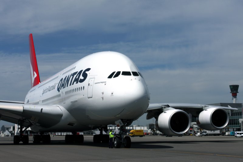 QANTAS AIRBUS A380 LHR RF IMG_5556.jpg