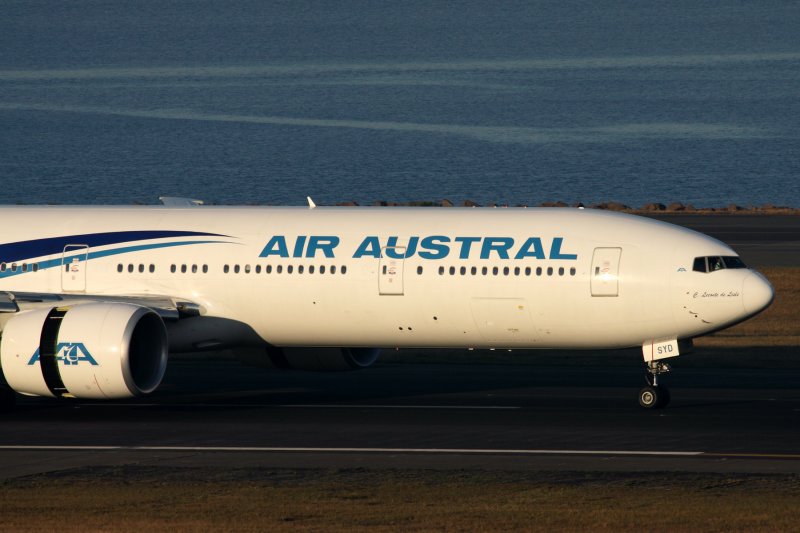 AIR AUSTRAL BOEING 777 300ER SYD RF IMG_9832.jpg