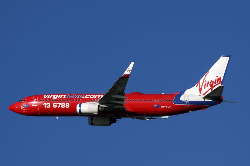 VIRGIN BLUE BOEING 737 800 SYD RF IMG_9883.jpg